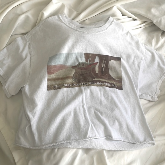 A Star Wars cropped shirt that’s perfect for star war lovers!🧙‍♀️ - Picture 1 of 2